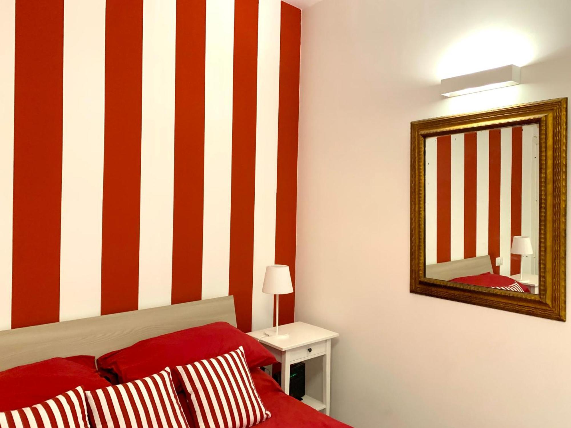 Casa Giulia, Nuovo In Centro! Appartement Naples